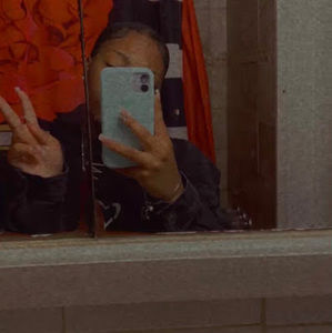 Meet your Posher, Breesh